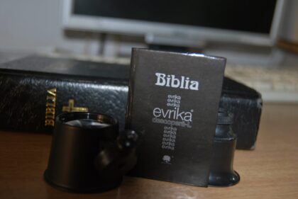 Biblia Evrika